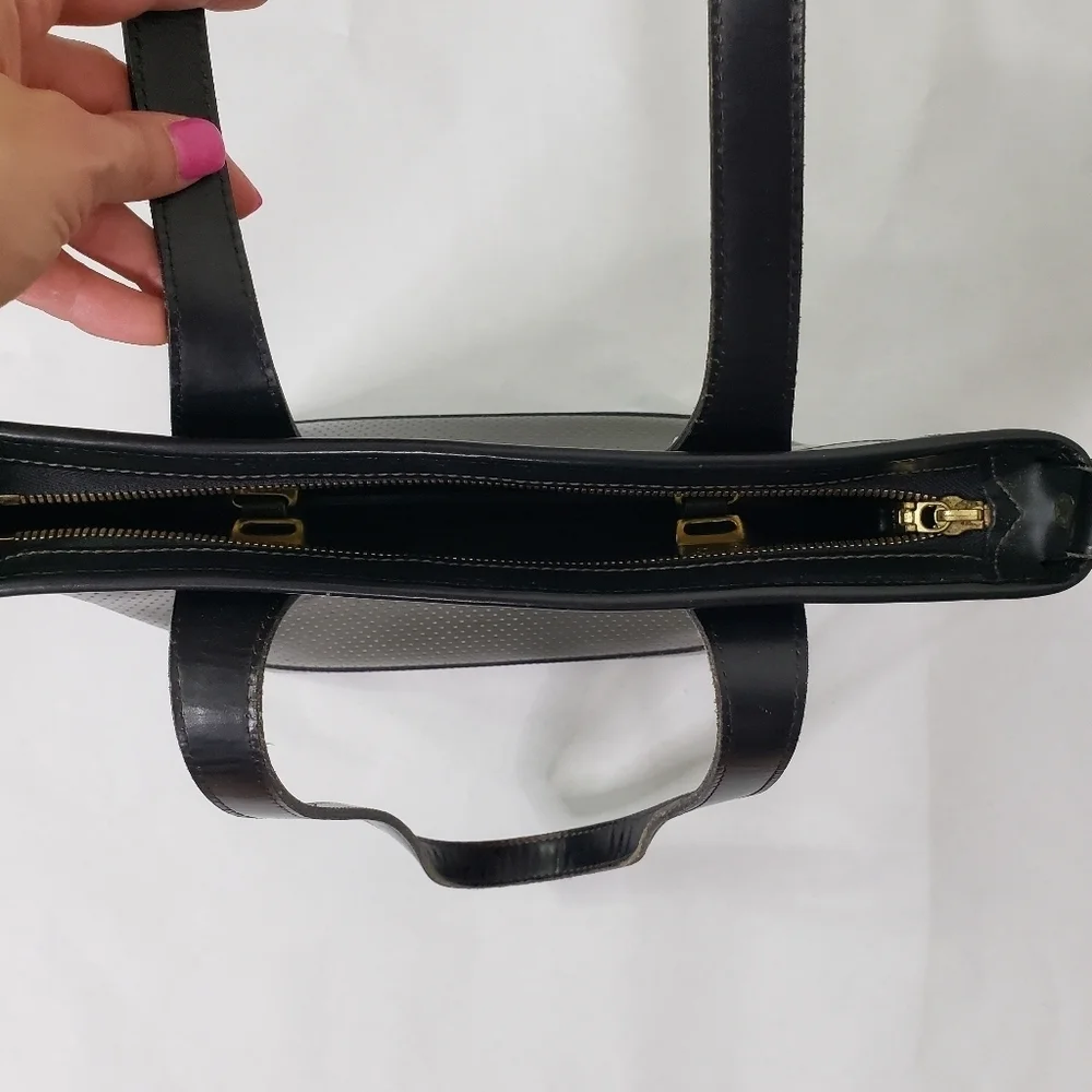 Vintage Dooney & Bourke black perforated leather large shoulder bag - Picture 8 of 13